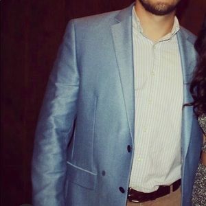 Men’s blue sports coat